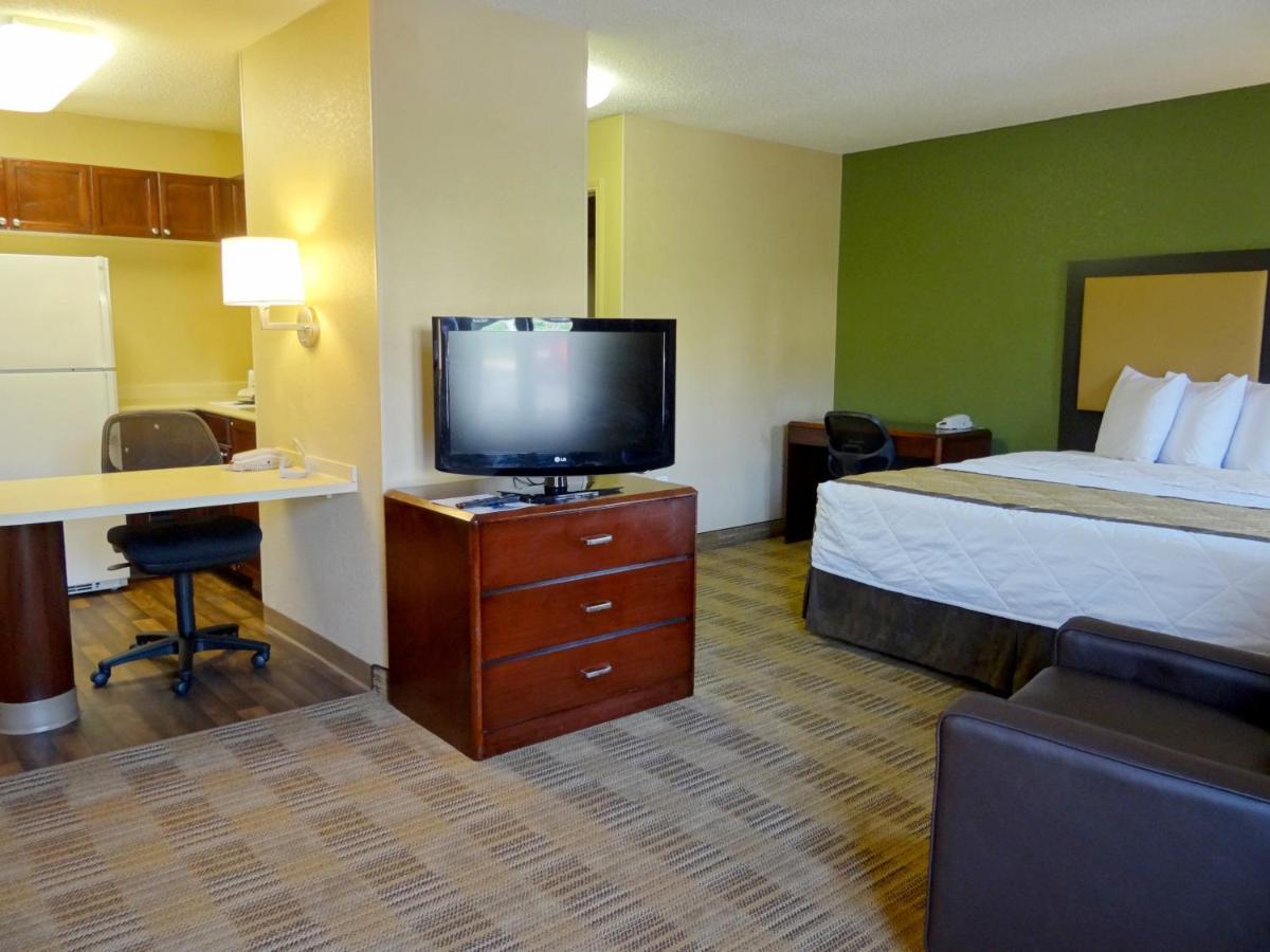 Extended Stay America Suites - Detroit - Auburn Hills - Featherstone Rd Экстерьер фото
