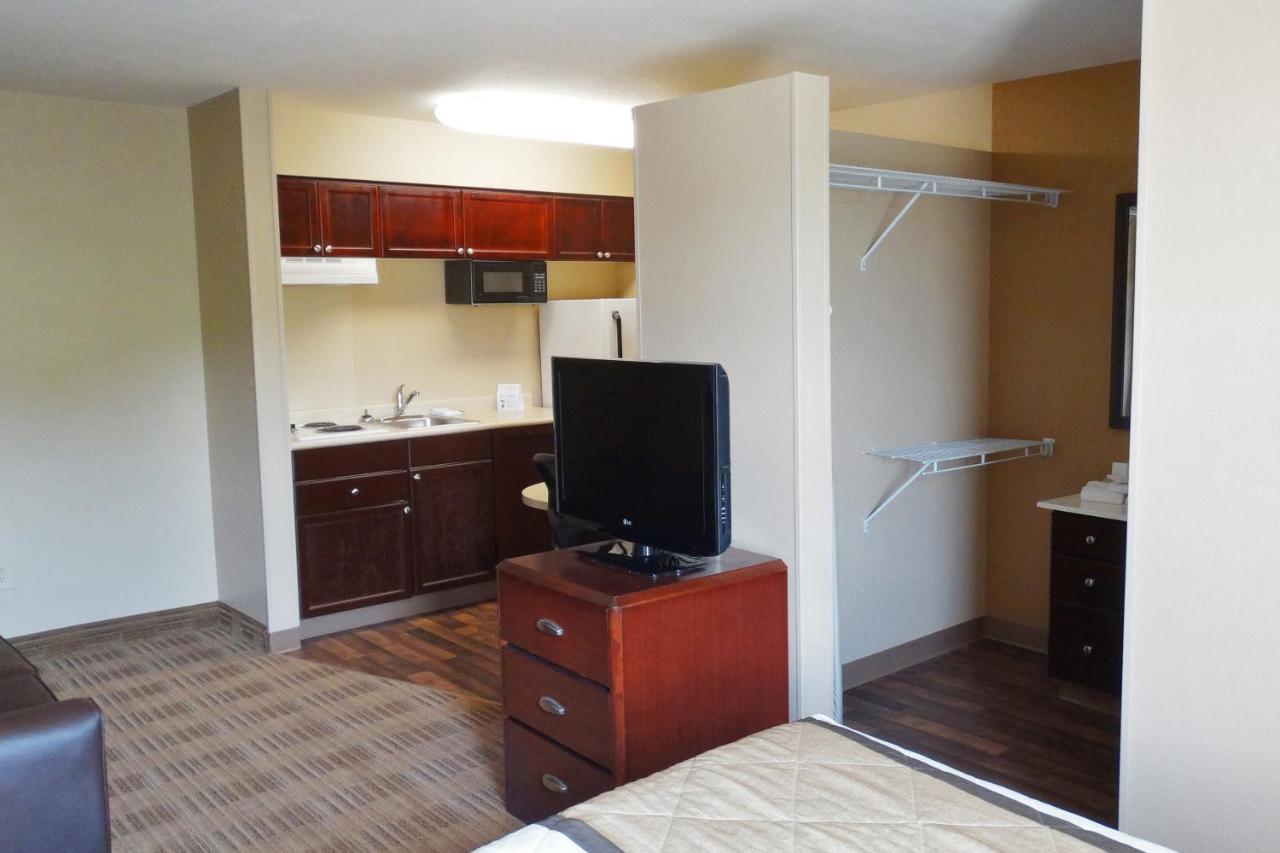 Extended Stay America Suites - Detroit - Auburn Hills - Featherstone Rd Экстерьер фото